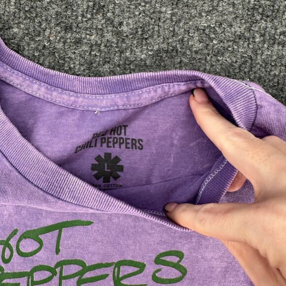 Red Hot Chili Peppers 90s Alternative Band T-Shirt Purple Messy Lips L Unisex - Picture 4 of 5